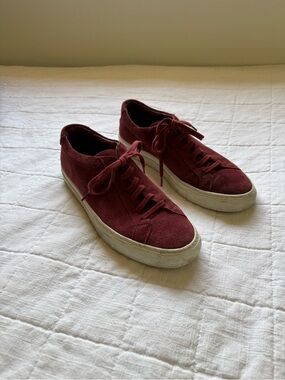 Woman by Common Projects Original Achilles Burgundy Suede Low-Top Sneakers 37